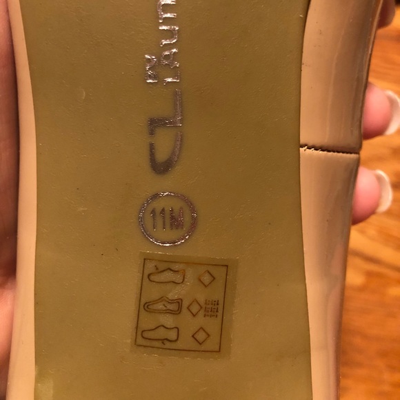 Never Worn Nude Heels - Picture 3 of 3